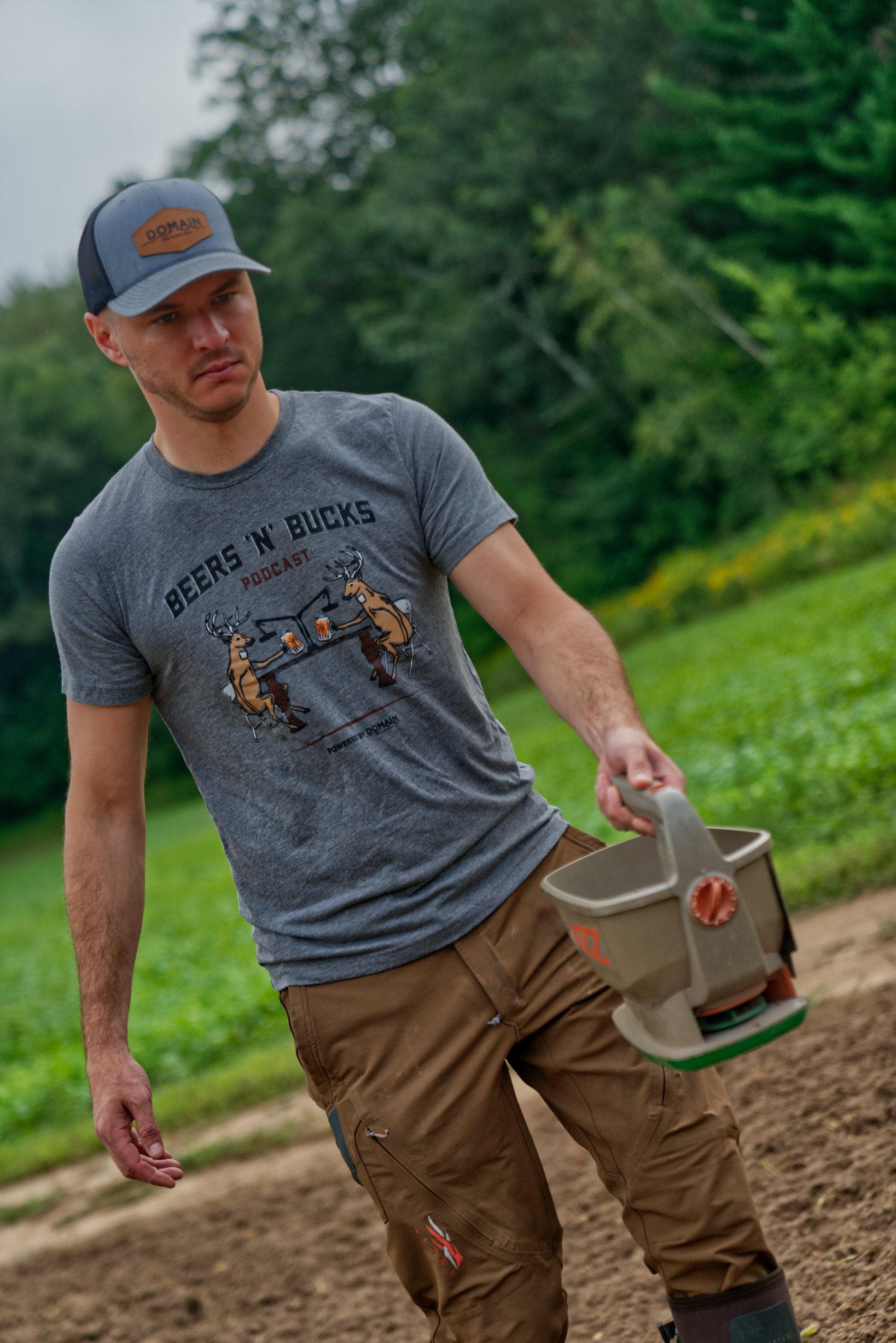Beers N Bucks™ T-SHIRT